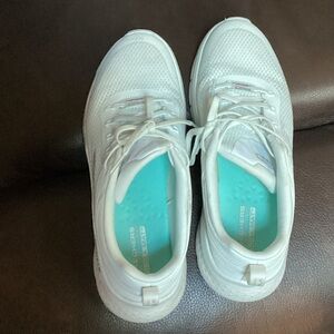 Skechers Women's White Sneakers with Aqua Insole